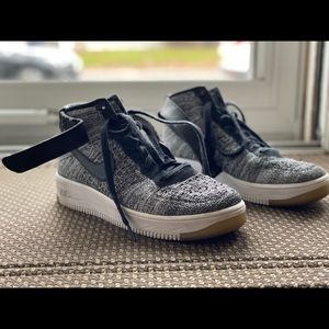 Nike Womens WMNS Air Force 1 Flyknit 818018-001 Sneakers